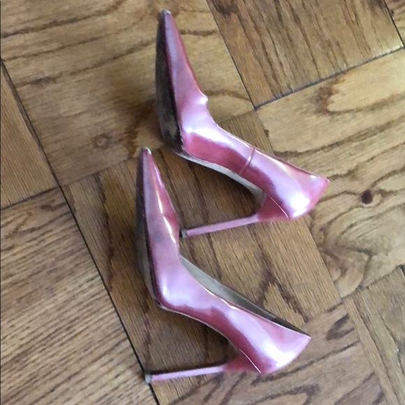 Manolo Blahnik Iridescent Pink Pumps - Picture 3 of 3